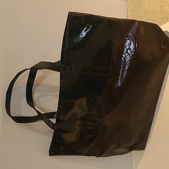 Purse - Picture 2 of 2